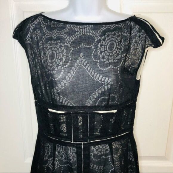 Willow Lace T-Shirt Dress Cap Sleeve Gothic Black Cream 6 - Picture 7 of 9
